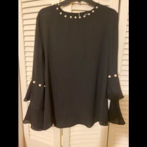 INA black pearl top in size medium